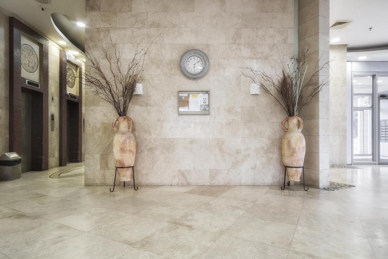 Isralux Apartments บัตยัม ภายนอก รูปภาพ