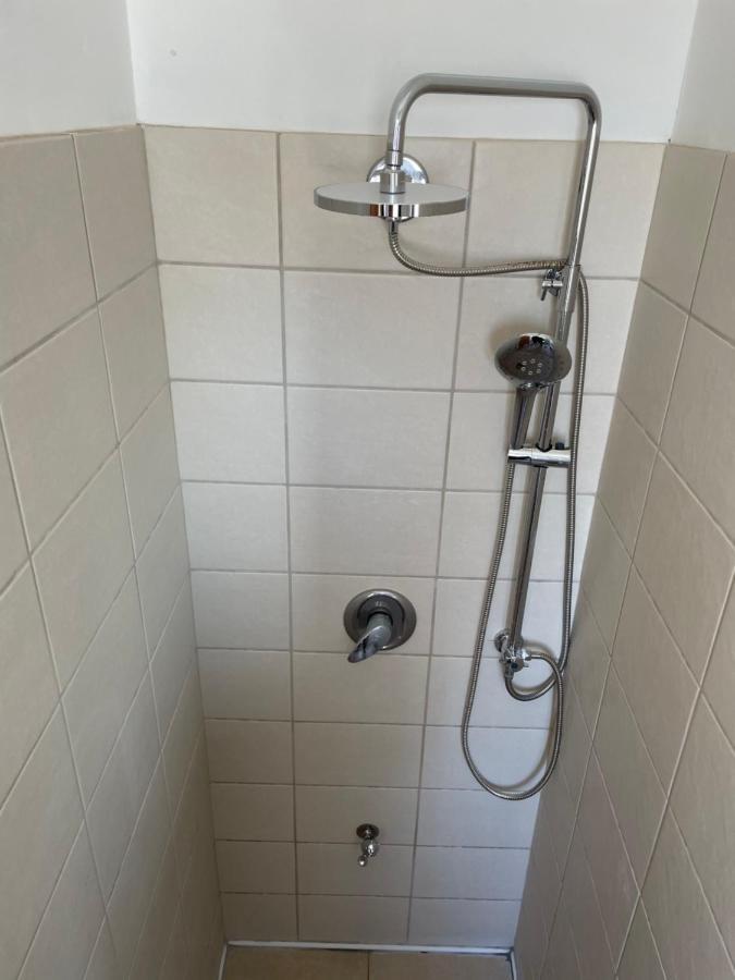 Isralux Apartments บัตยัม ภายนอก รูปภาพ