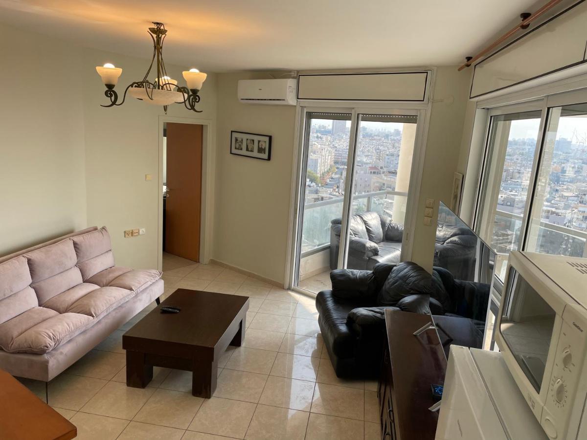 Isralux Apartments บัตยัม ภายนอก รูปภาพ